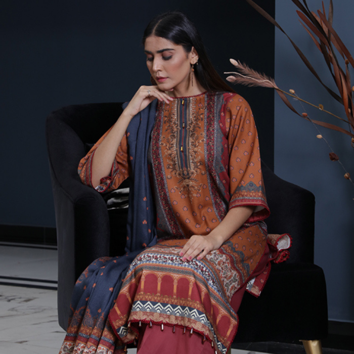 Humdum Kashaf Digital Print Wool Shirt and Dupatta with Plain Trouser